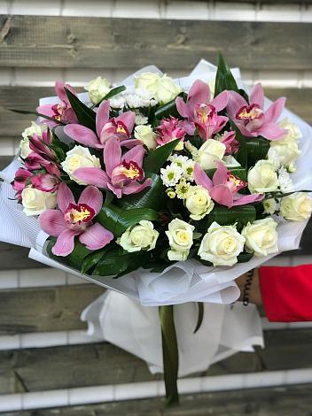 Букет цветов из: Розы и Хризантемы в Клетне
