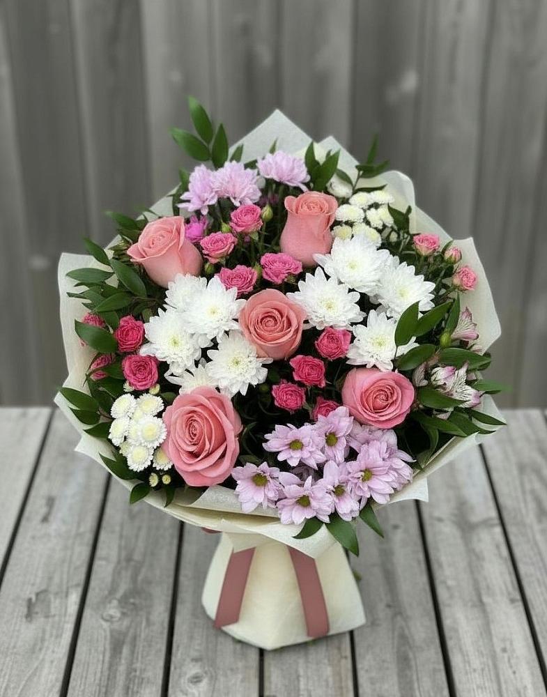 Букет цветов из: Альстромерии, Гвоздики, Розы и Хризантемы в Клетне
