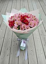 Букет цветов из:  Альстромерии #REPLACE_PRED# Клетне