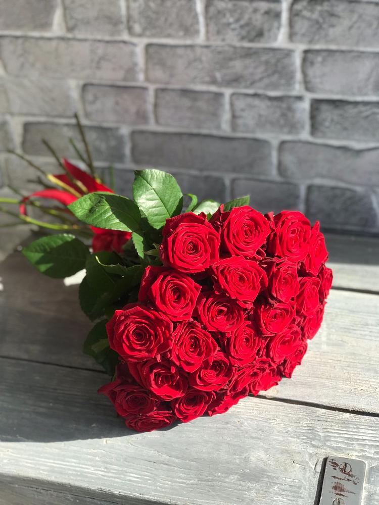 Букет Красные розы Фридом в Клетне