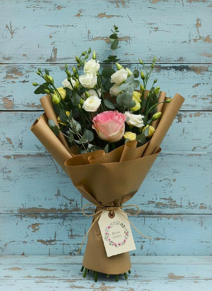 Букет цветов из: Розы и Лизиантусы в Клетне