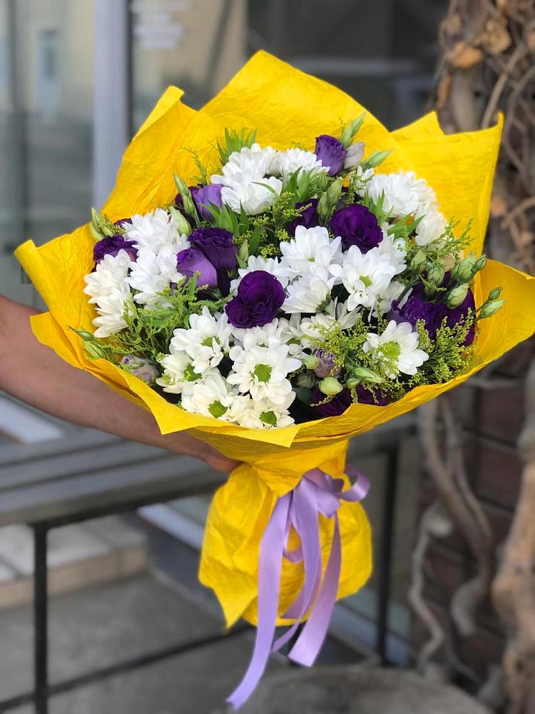 Букет цветов из: Ирисы, Хризантемы и Ромашки в Клетне