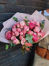 Букет розы в пальмах в Клетне Букет цветов из: Розы в Клетне