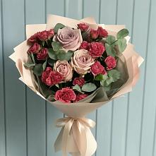 Букет цветов из:  Гвоздики и Розы в Клетне