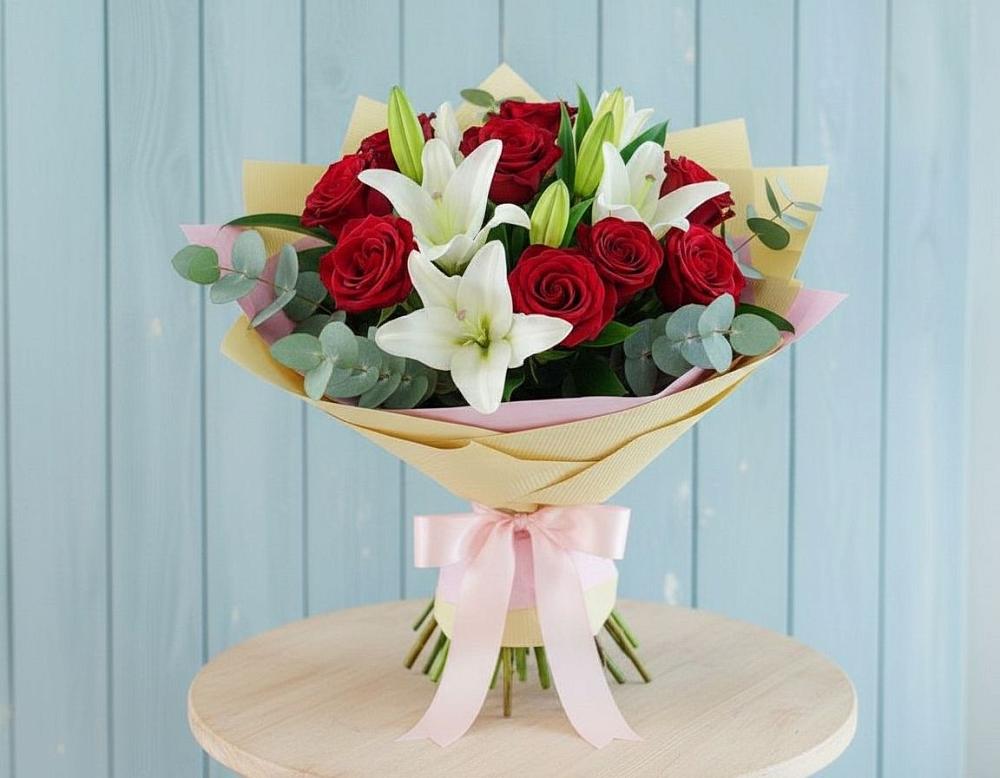 Букет цветов из: Лилии и Розы в Клетне